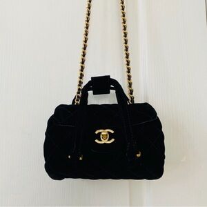 Chanel Beauty velvet makeup bag cylinder velvet with crossbody chain